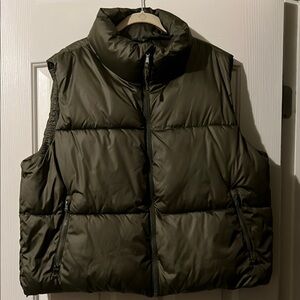 Old Navy Olive Green Puffer Vest